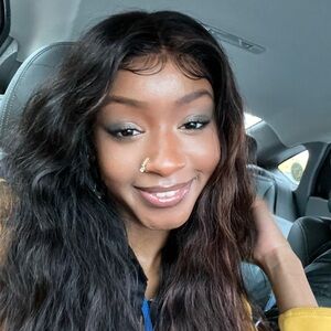 Meet your Posher, Aarielle